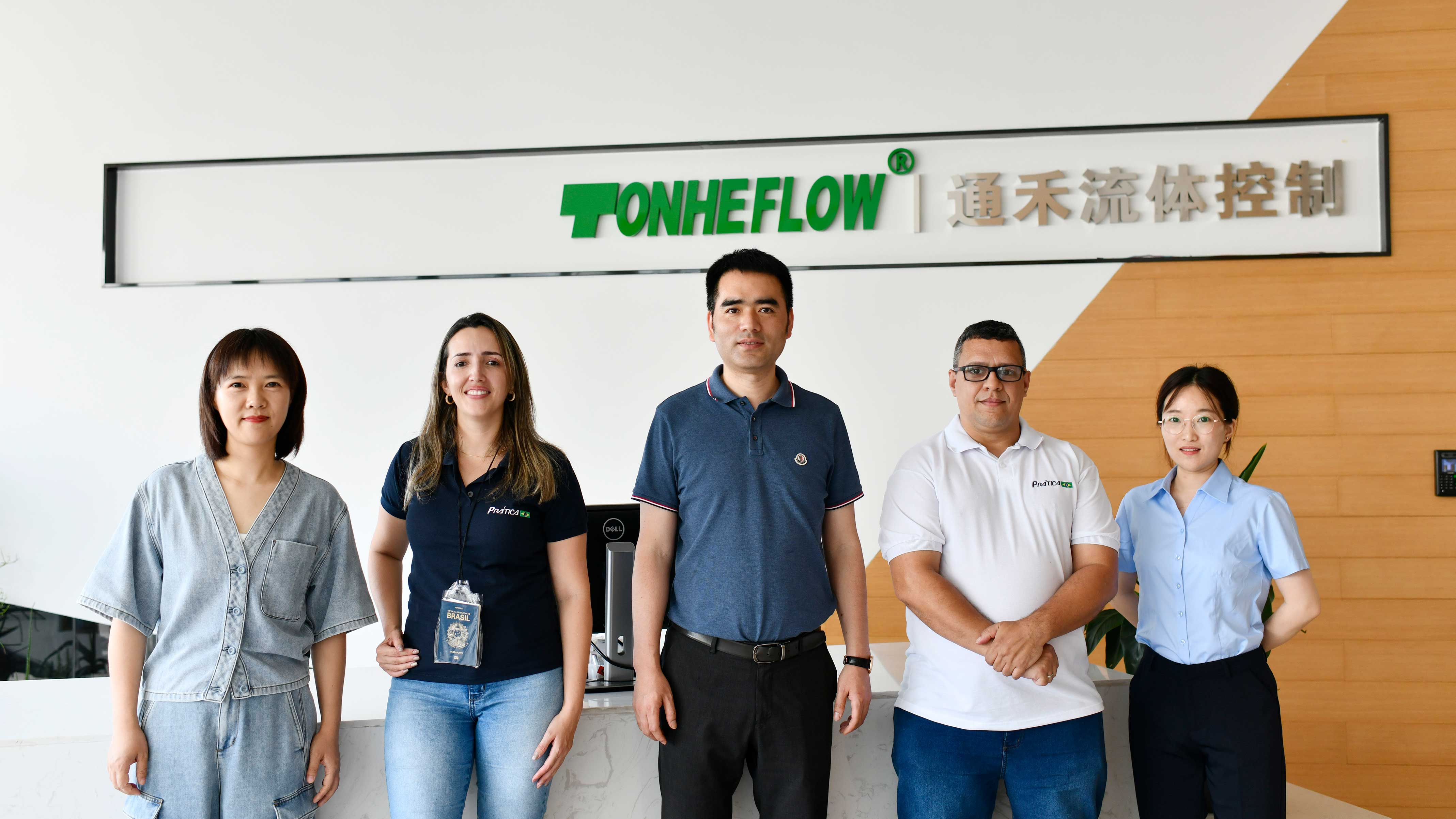 Warmly welcome丨Brazil customers visit our factory